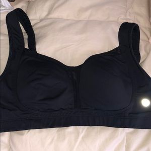 Black padded lululemon sports bra